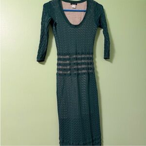 VENUS Green Long Sleeve Knit Scoop Neck Midi Dress